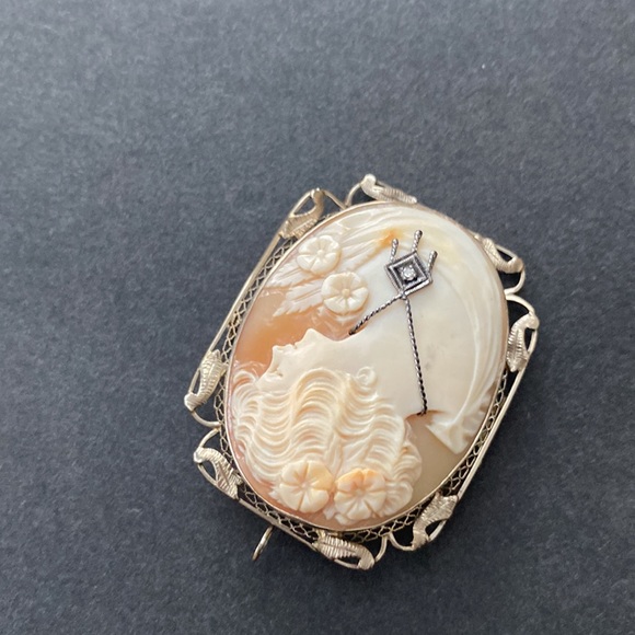 Art Deci DIamond Filigree Lady Cameo Pin or Pendant 14K White Gold - Picture 3 of 6